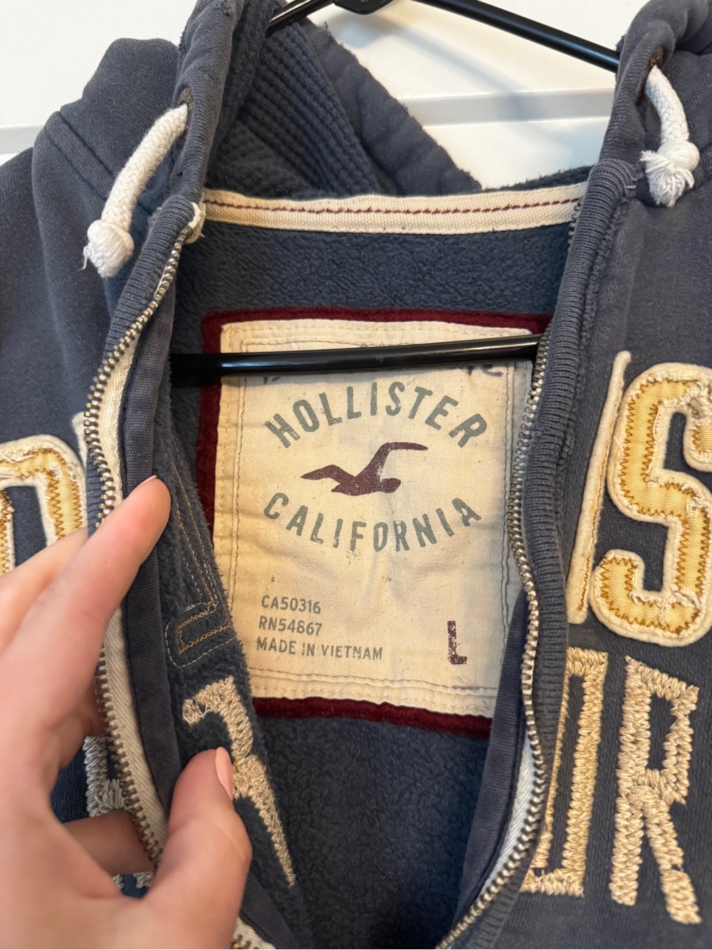 Men’s Hollister Navy Zip-Up Hoodie - Picture 2 of 2